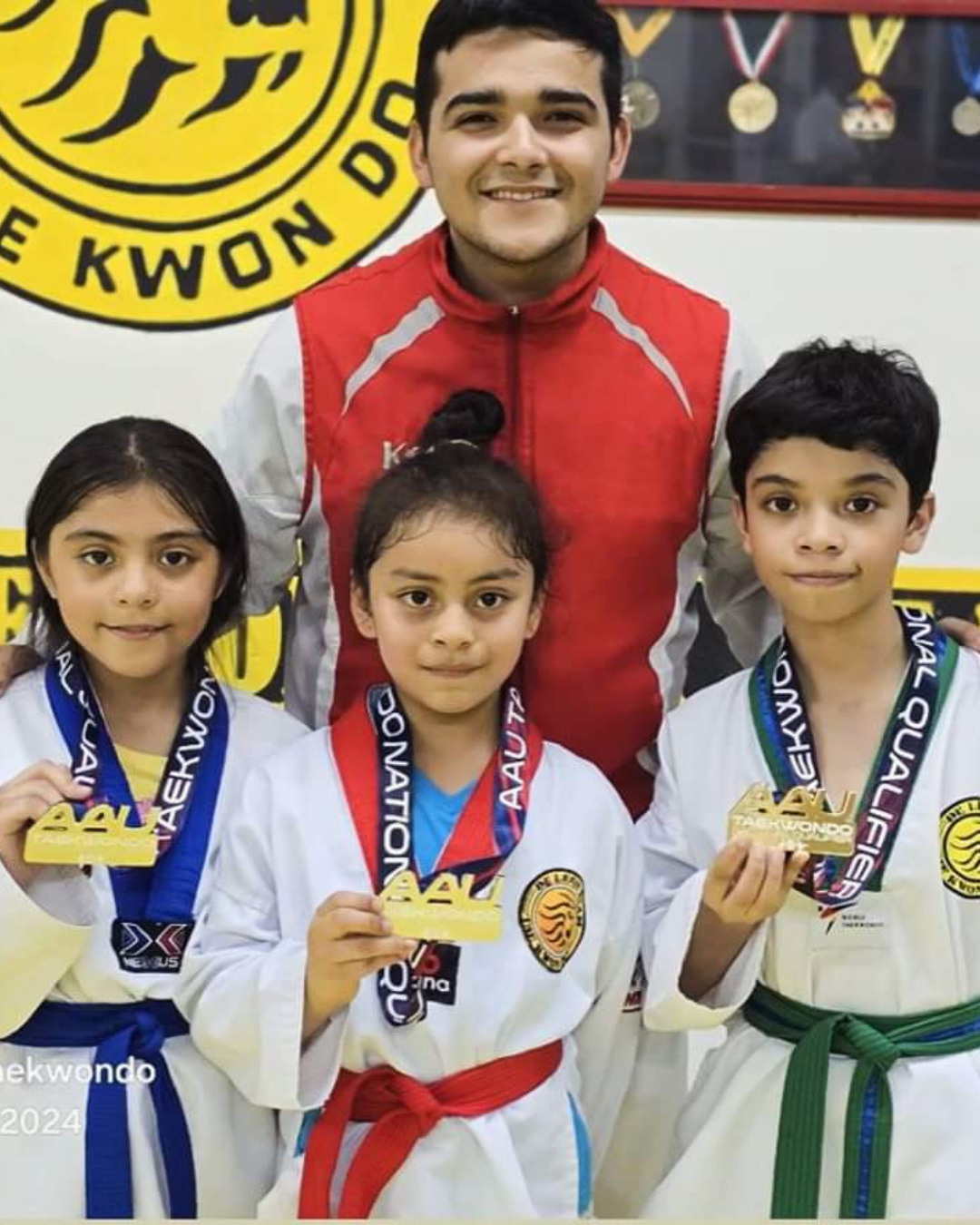 Atletas de De León Team Taekwondo Álvaro Obregón