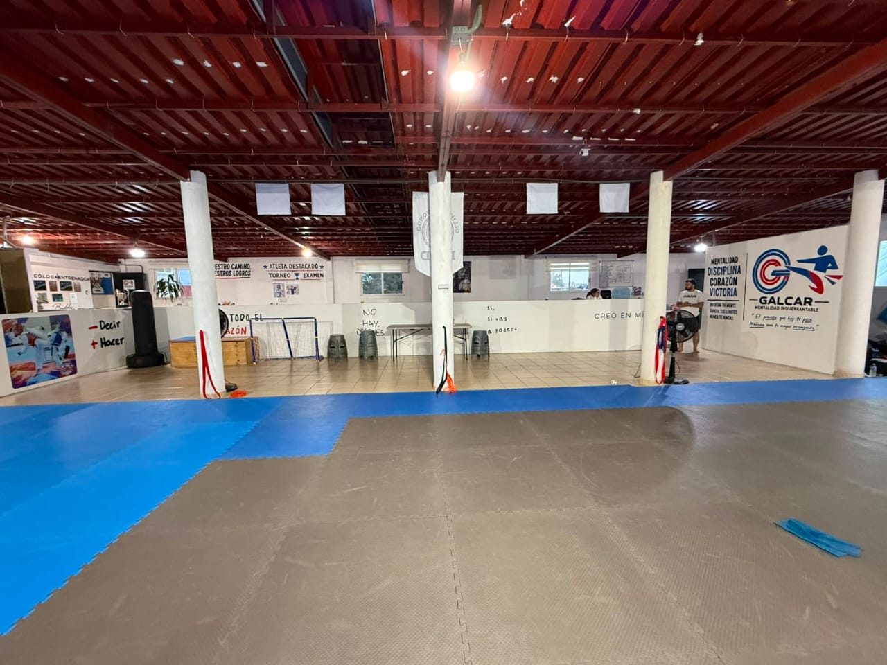 Atletas del Centro Deportivo Multidisciplinario Galcar